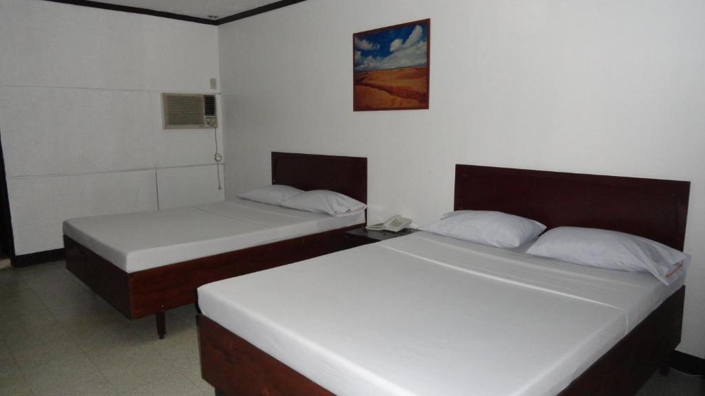 Crosswinds Ocean Hotel Paranaque City Room photo